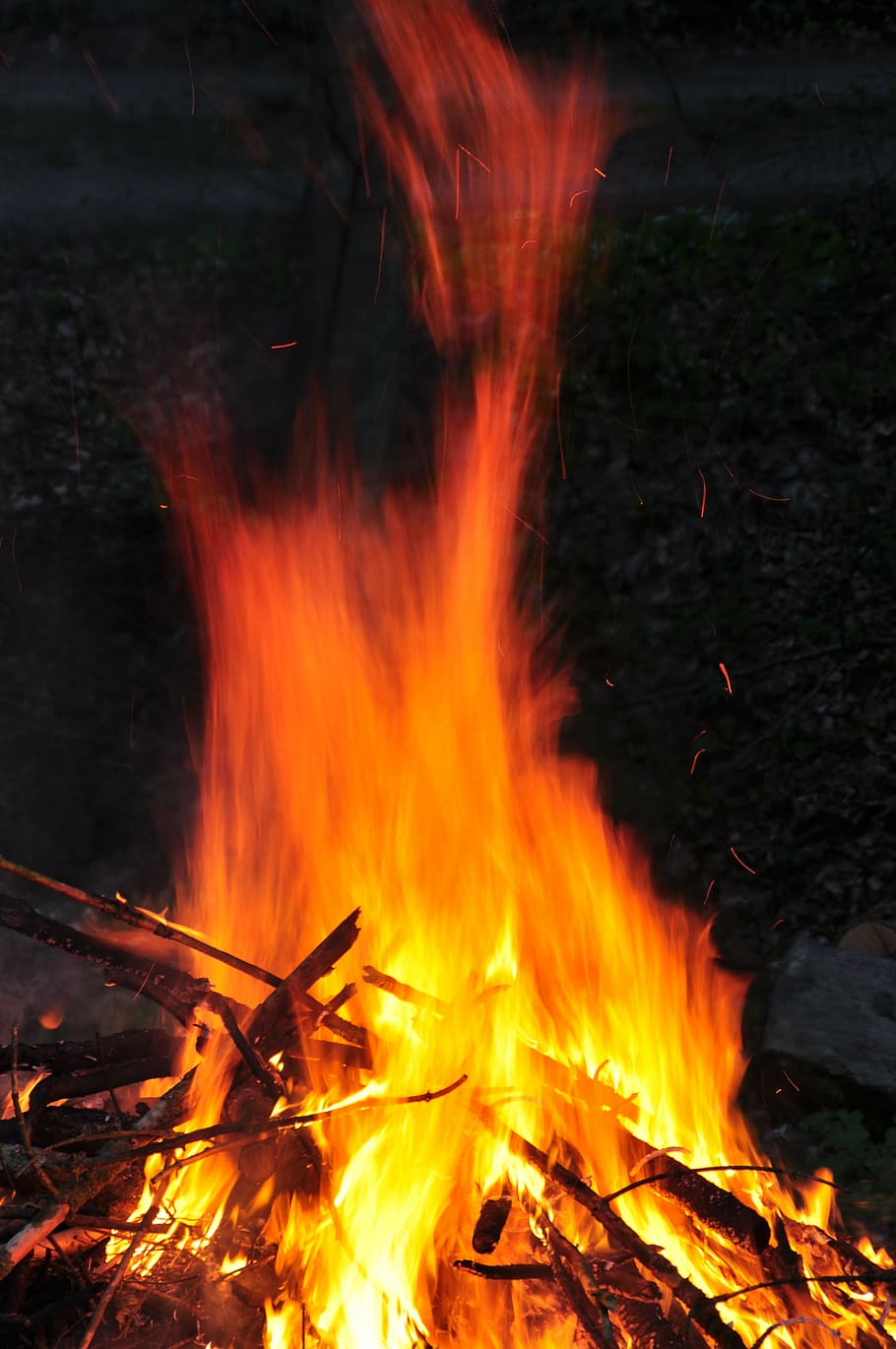 campfire, burn, adventure, walpurgis fixed, wood, flame, heat HD wallpaper