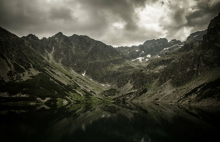 green mountain under gray sky, highland, cloud, summit, ridge HD wallpaper