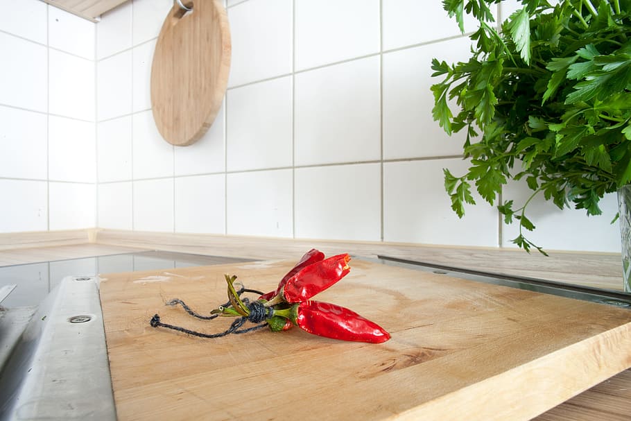 Kitchen, Pepperoni, Sharp, Eat, Food, red, season, chili, spice HD wallpaper