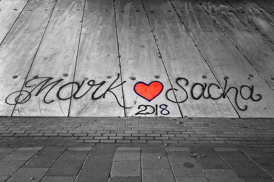 graffiti, text, heart, name, spray, paint, street art, vandalism HD wallpaper