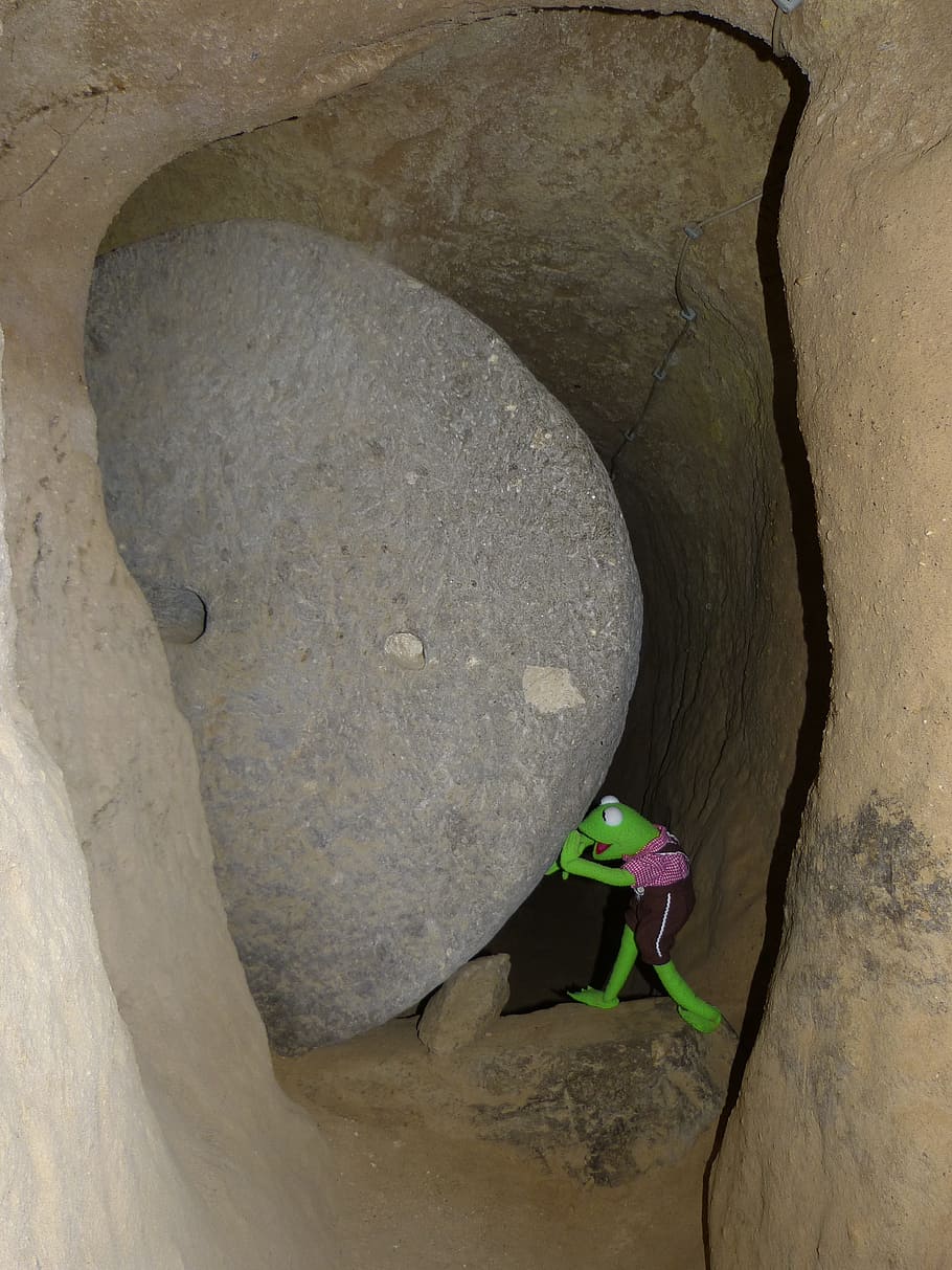 kermit, stone, strong, verchlussstein, roll, slide, close input HD wallpaper