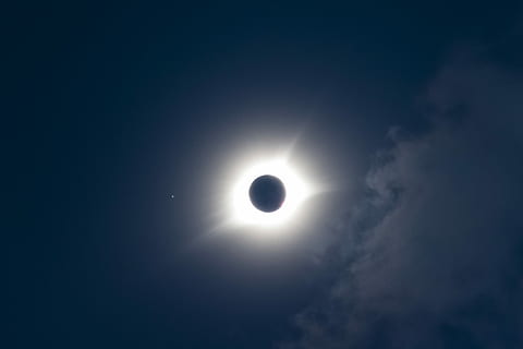 Eclipsed Just Before the Clouds, solar eclipes, lunar, sun, moon HD wallpaper