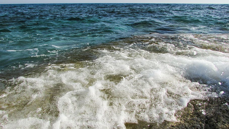 wave, smashing, foam, spray, energy, water, splash, sea, blue HD wallpaper