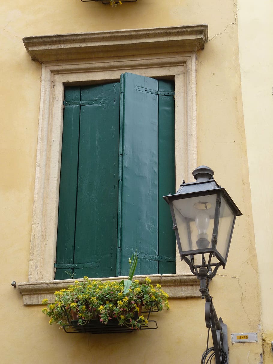 window, old town, mediterranean, lantern, building exterior HD wallpaper