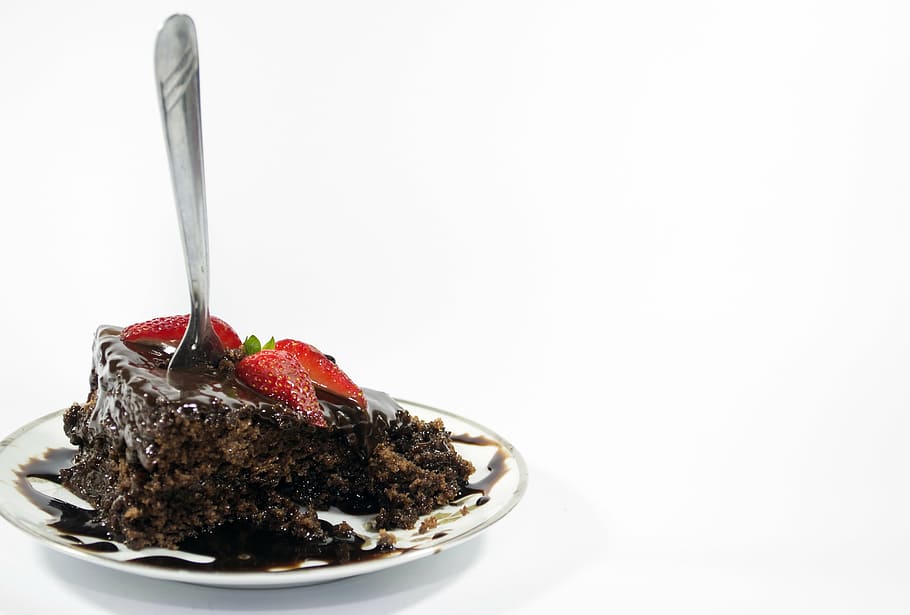 sliced chocolate cake on white ceramic saucer, cocoa, party HD wallpaper