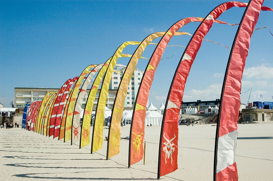 berck, kite, beach, wind, flag, sky, clear sky, architecture HD wallpaper