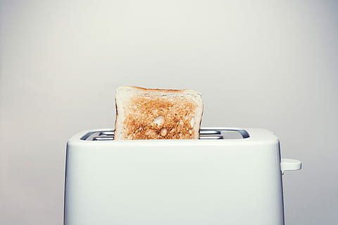Toasting, bread, equipment, kitchen, kitchenware, light, minimal HD wallpaper