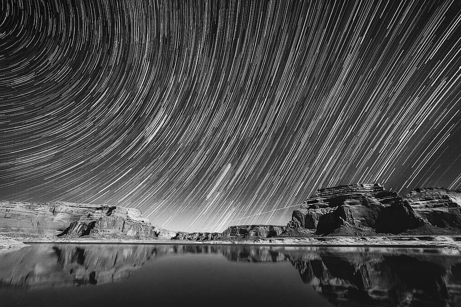 grayscale photography of calm body of water under sky, untitled HD wallpaper