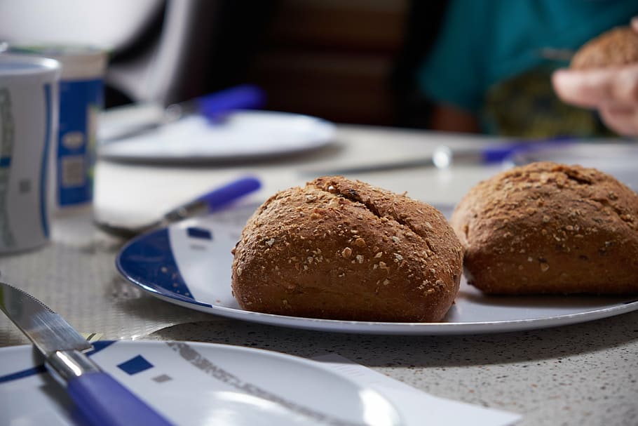 bread, roll, brötle, carbohydrates, baked goods, food, eat HD wallpaper