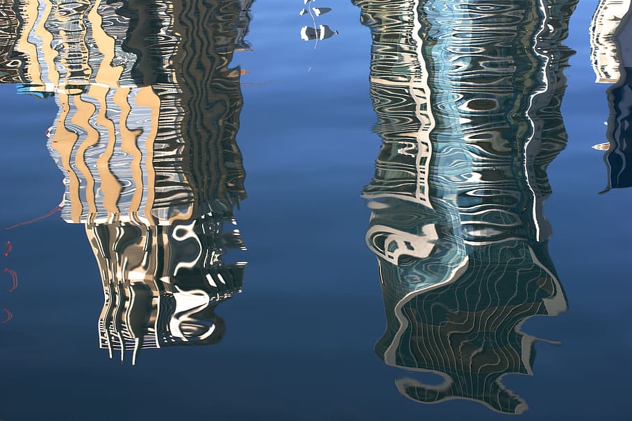 water, mirroring, blue, reflections, water surface, skyscraper HD wallpaper