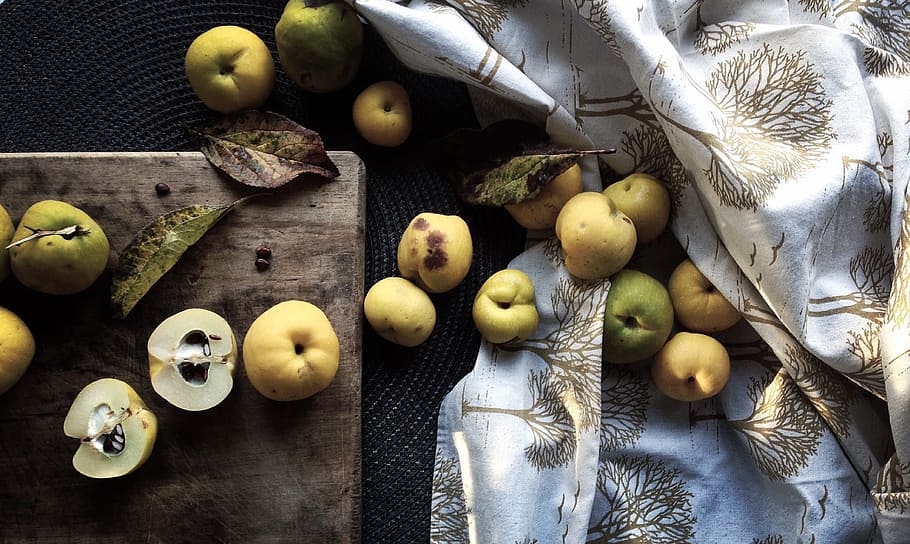 Quince, Dining Table, Fruit, autumn, pips, preparations, food and drink HD wallpaper