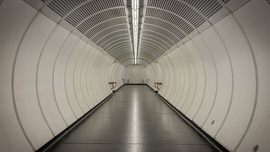 interior photo of tunnel hallway, subway, vienna, underground