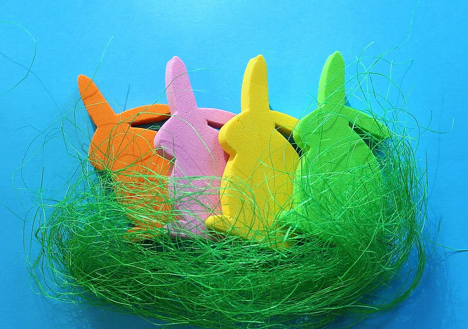 bunnies, easter, decoration, colorful, figurines, blue, holiday HD wallpaper