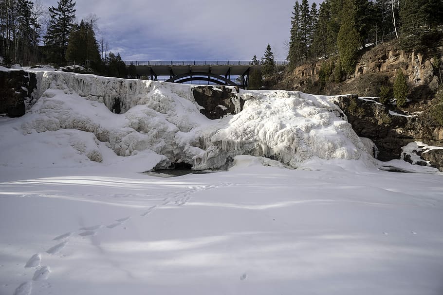 Frozen Waterfalls at Gooseberry Falls State Park, Minnesota, photos, HD wallpaper