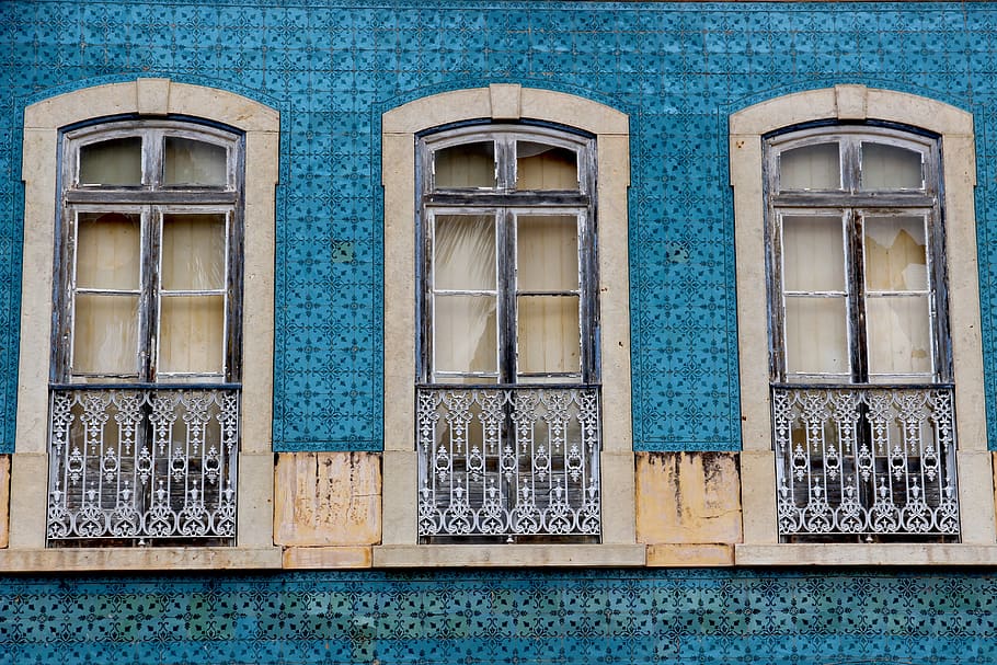 window, old, old window, facade, historically, weathered, wood HD wallpaper