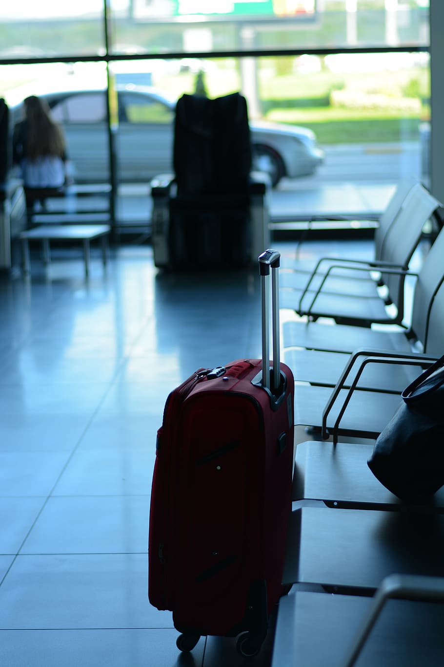 red travel luggage near gang chair, airport, traveler, business, HD wallpaper