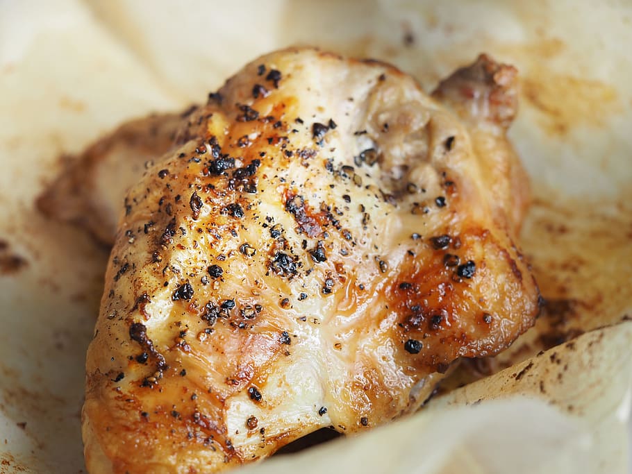 grilled rooster, chicken, roasted, parchment, pepper, salt, roast chicken