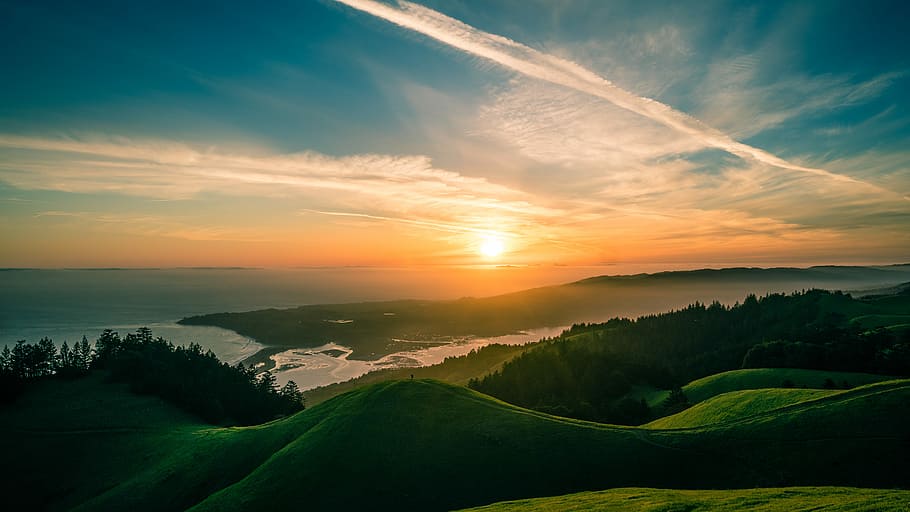 landscape photography of green mountains over the horizon, aerial photo of mountain HD wallpaper