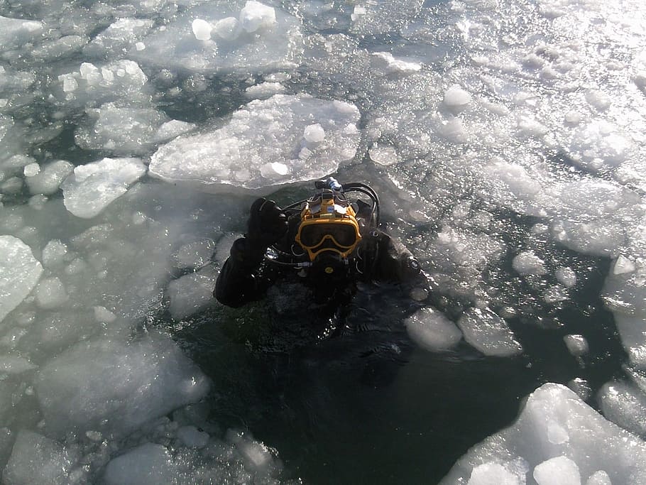 diver, ice diving, scuba, odessa, ukraine, illichevsk, underwater