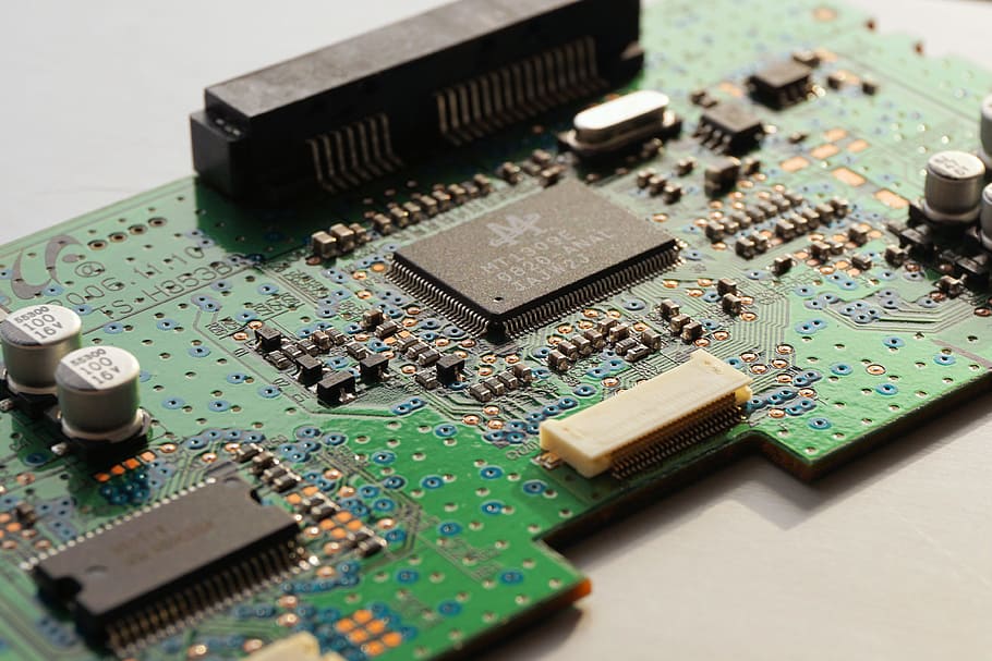 closeup photo of green board, printed circuit board, computer HD wallpaper