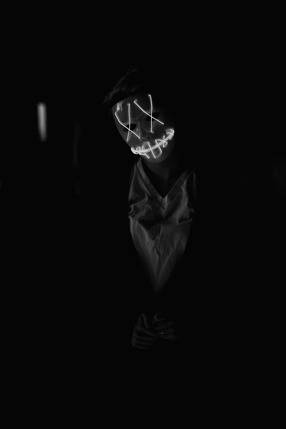person wearing mask and white V-neck top, night, dark, face HD wallpaper