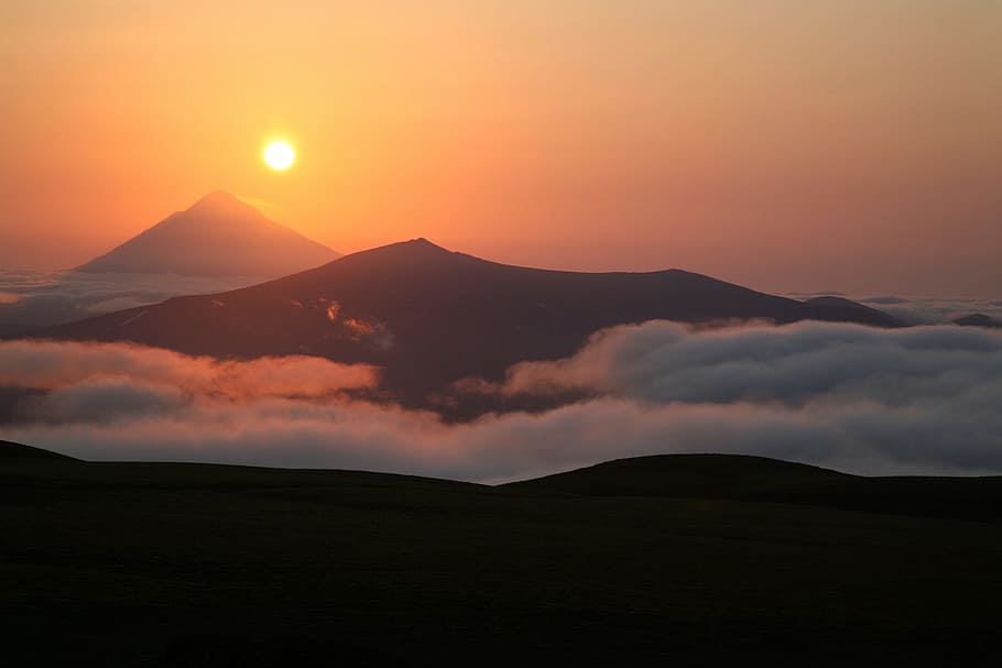 volcano, sunset, evening, mountains, kamchatka, peninsula, landscape HD wallpaper