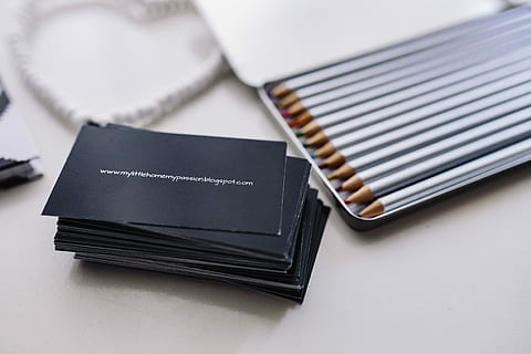 Silver crayons in a box, white, pencils, drawing, case, business card HD wallpaper