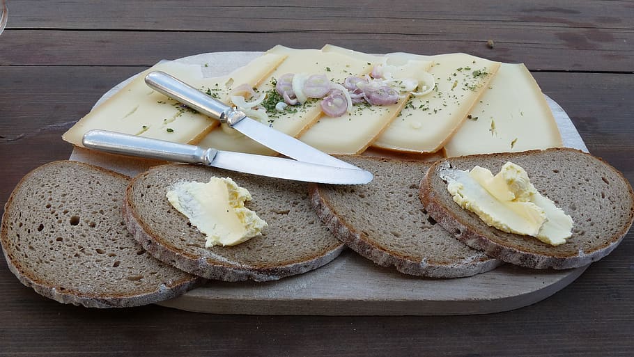 cheese bread, vespers, break, eat, snack, hunger, table, substantial HD wallpaper