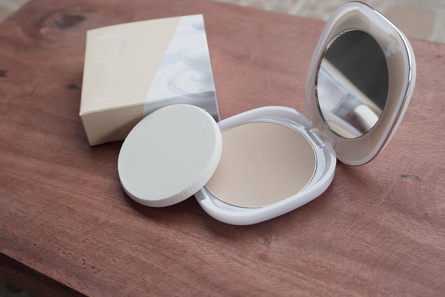 white pressed powder on brown wooden surface, instagram, make up HD wallpaper