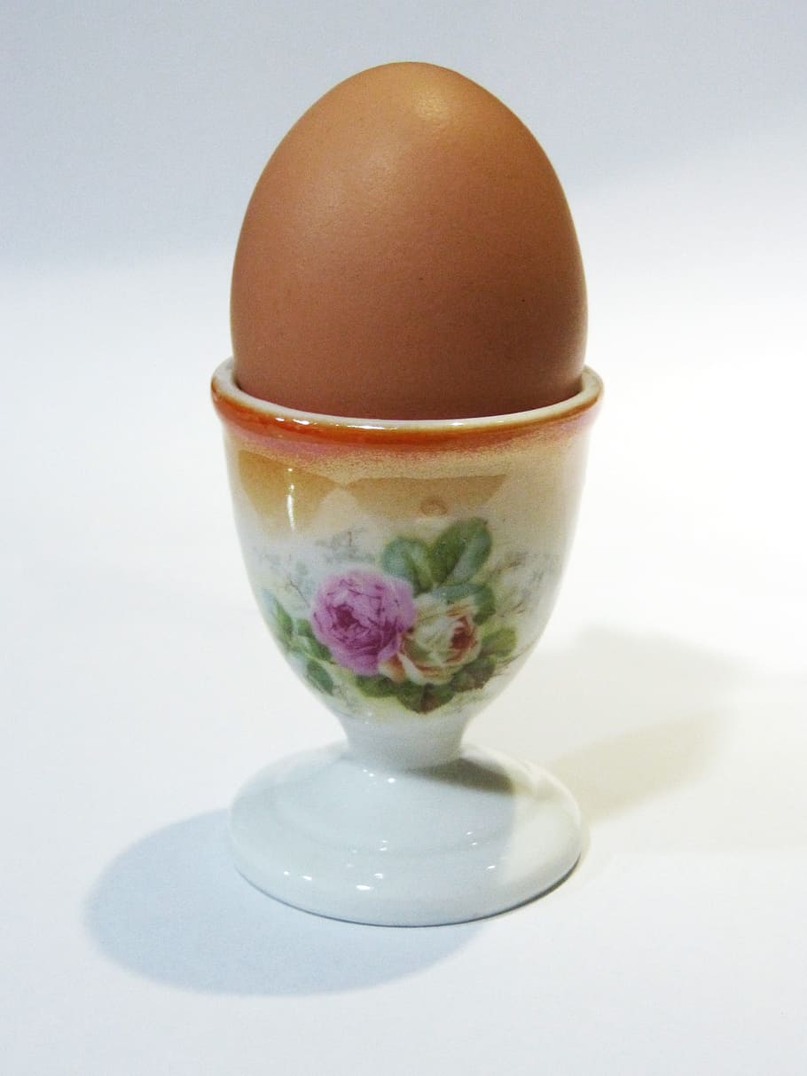 egg, egg cup, boiled egg, porcelain, old, vintage, studio shot, HD wallpaper