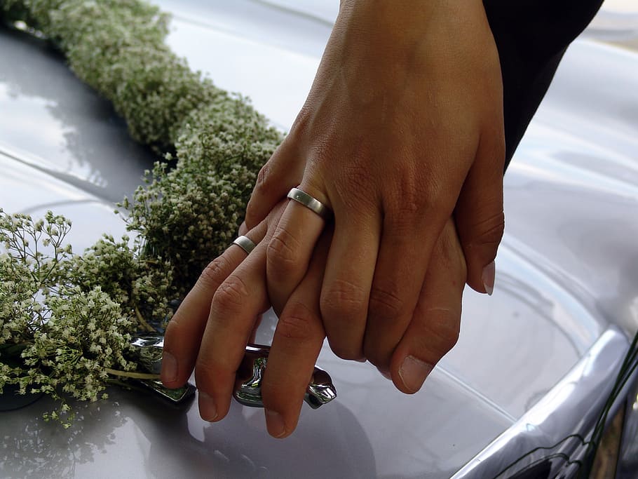 two person holding Jaguar vehicle hood ornament, wedding, ring HD wallpaper