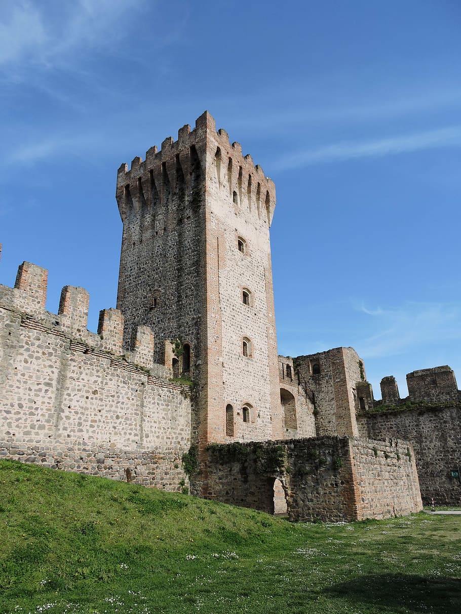 castle, torre, medieval, walls, fortification, green, sky, este HD wallpaper