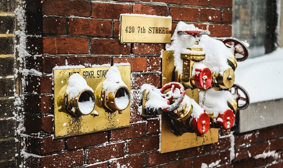 420 7th. Street, signage, bricks, wall, hoses, city, urban HD wallpaper