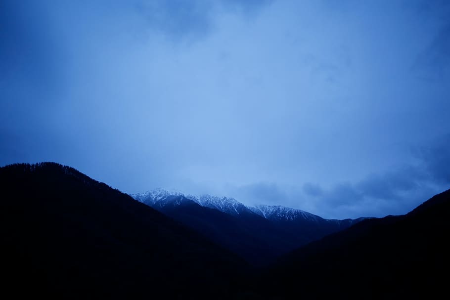 dark, mountain, valley, blue, sky, clouds, landscape, mountain range HD wallpaper