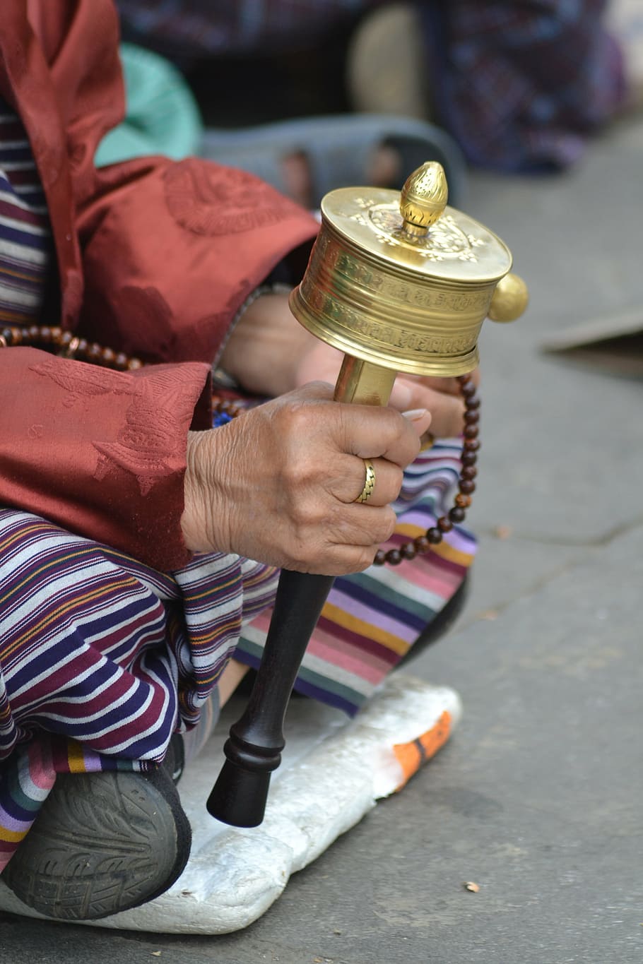 monk, prayer, wheel, religion, buddhism, faith, buddhist, people, HD wallpaper