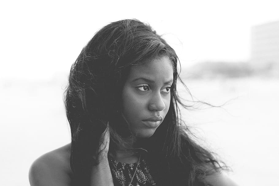 grayscale photo of woman, grey-scale photo of woman, black And White HD wallpaper