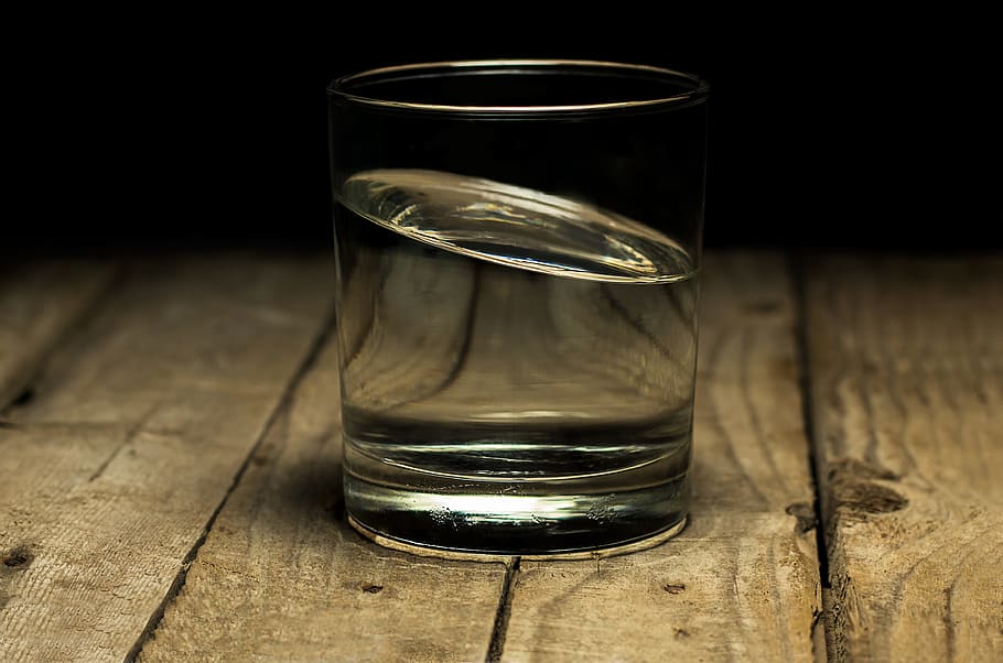 wood, water, dark, glass, clear, liquid, round, table, tilted HD wallpaper