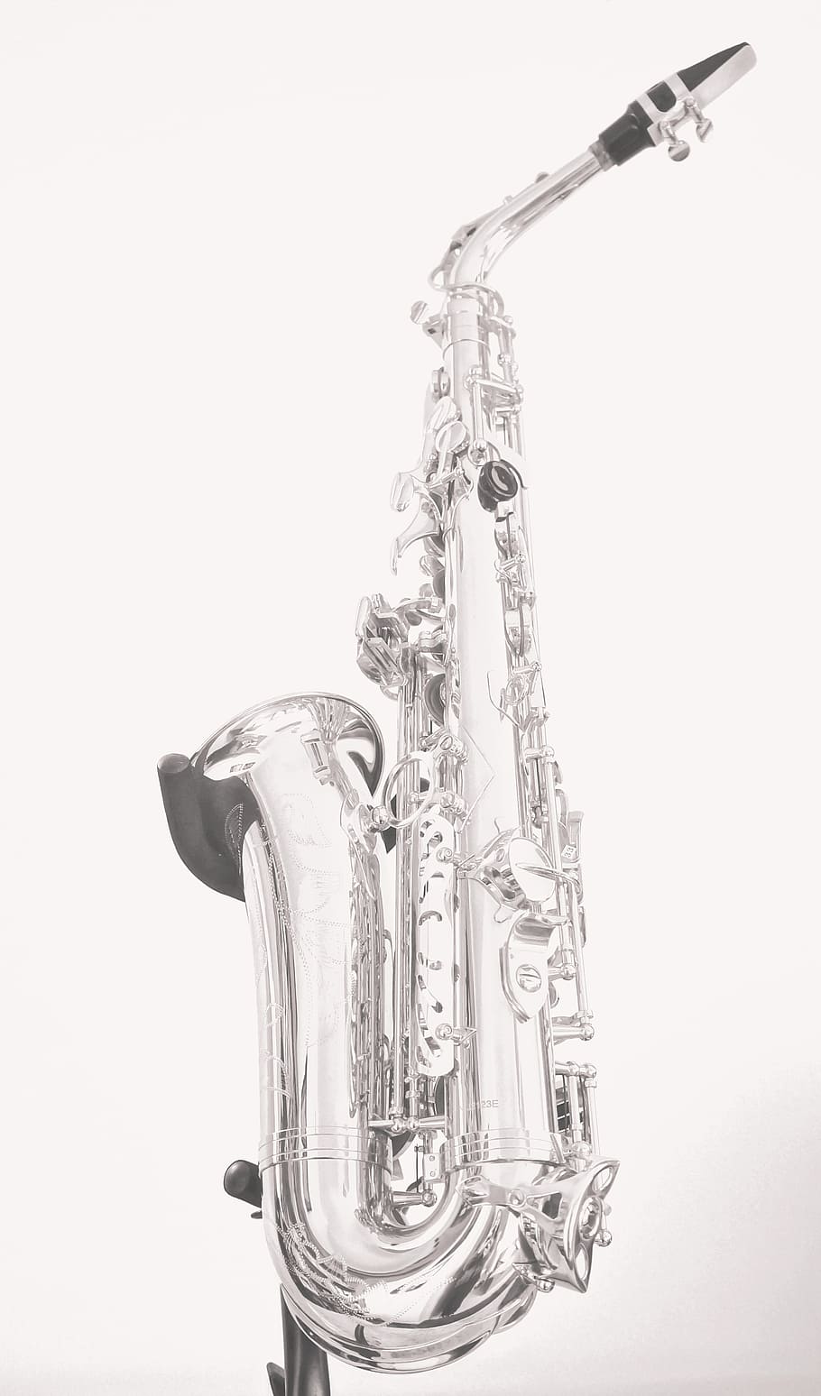silver-colored saxophone, black and white, music, musician, instrument, HD wallpaper