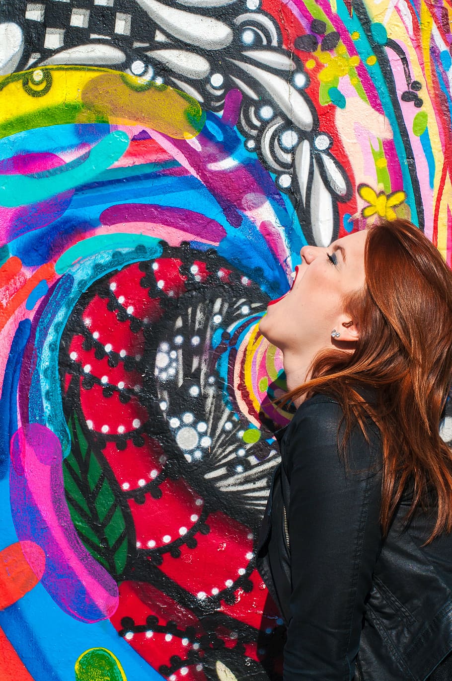 woman in black jacket, scream, dom, achievement, multi colored HD wallpaper