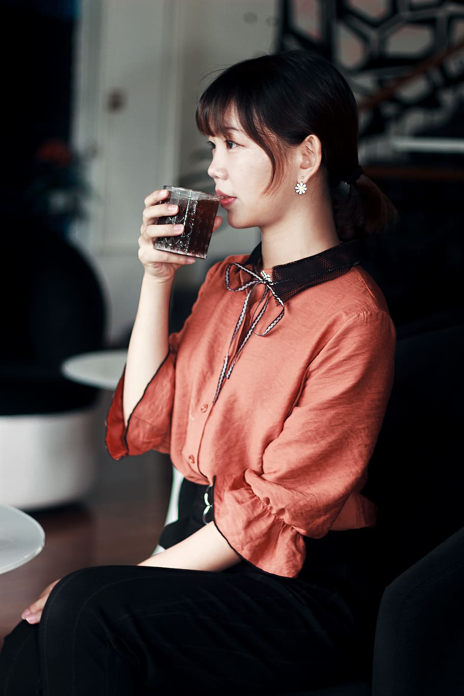 Woman in Pink and Black Dress Drinking Cola, background, close-up HD wallpaper