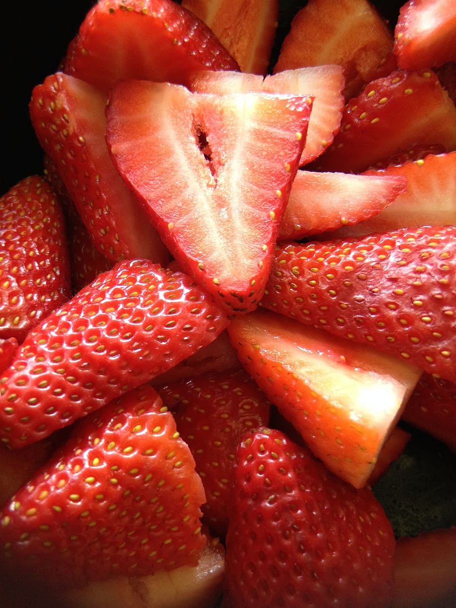 strawberries, red, fruit, summer, nature, nutrition, fresh HD wallpaper