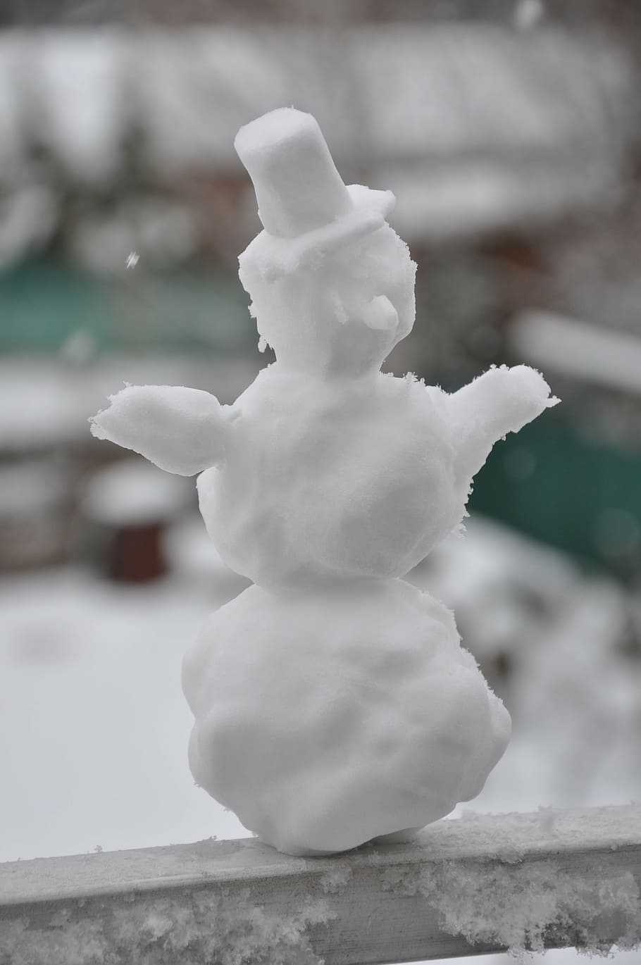 snowman, winter, white, sculpture, focus on foreground, art and craft HD wallpaper