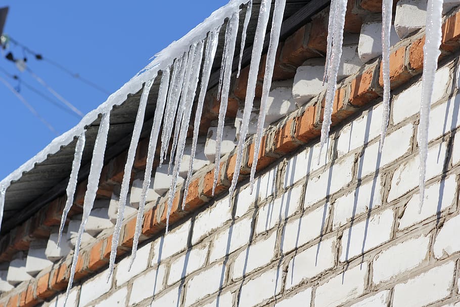 icicles, winter, spring, frost, ice, cold, sunny day, drops HD wallpaper