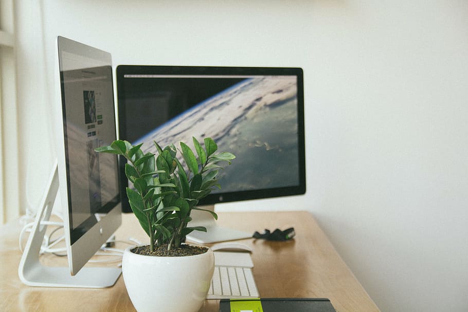 silver iMac, workplace, desk, computer, office, working, desktop HD wallpaper
