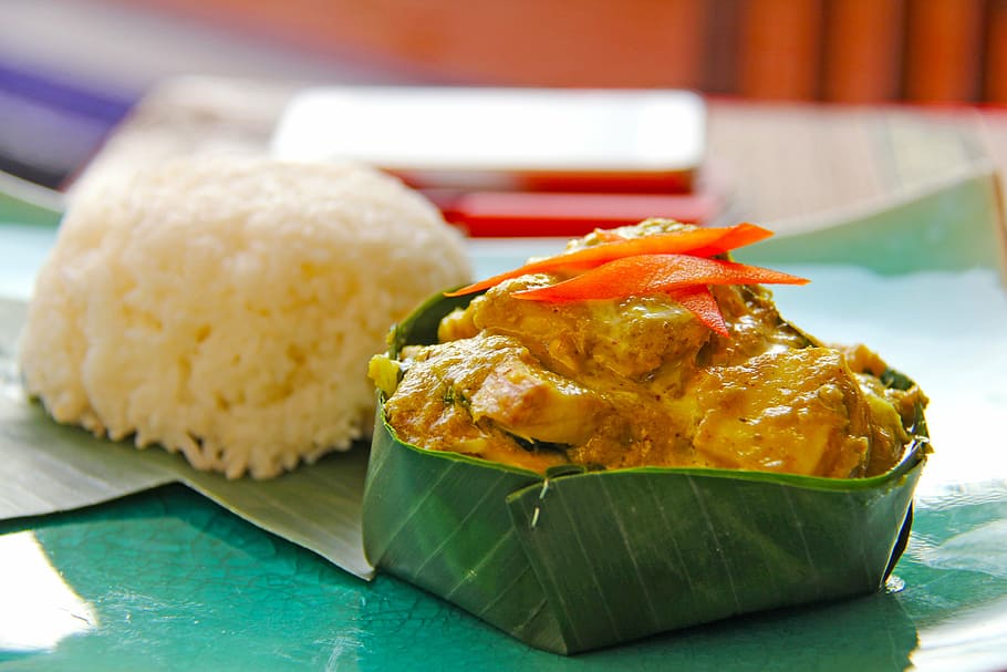 cooked food inside banana leaf and cooked rice, fish amok, yummy, HD wallpaper