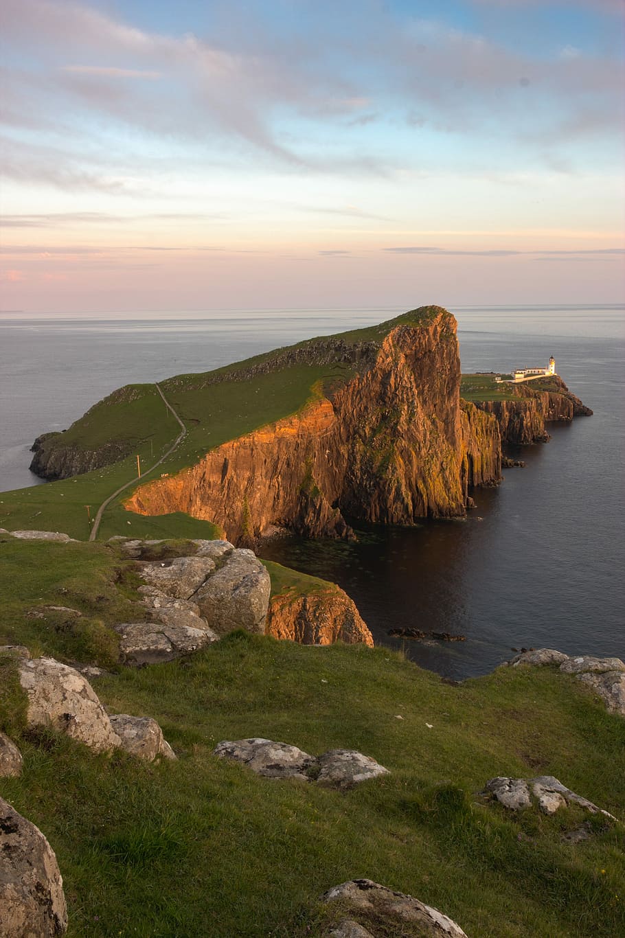 Neist Point, Lighthouse, highlands and islands, europe, hill, HD wallpaper