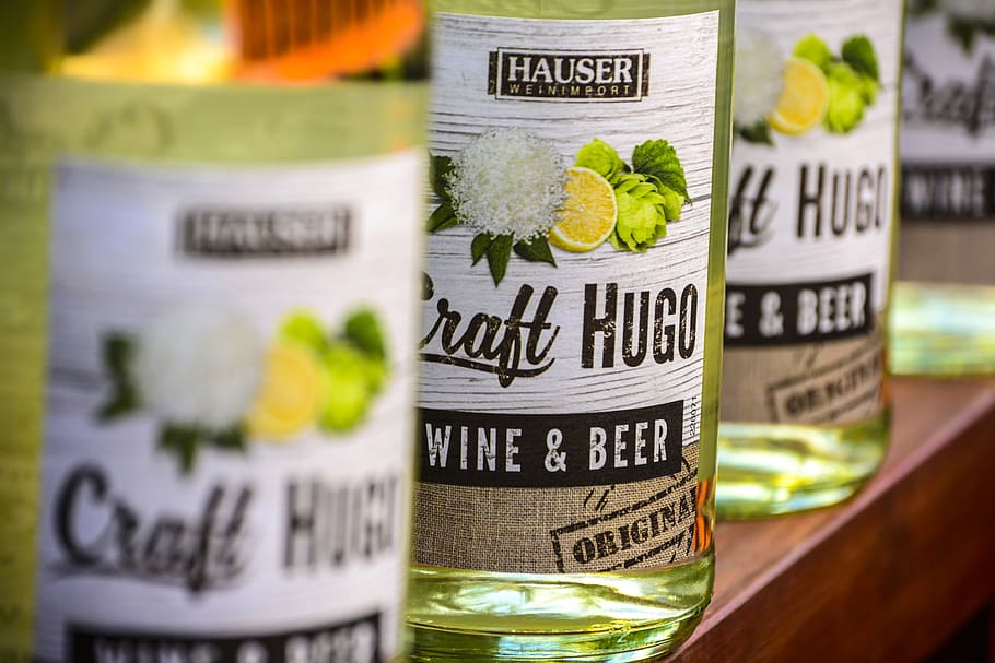 Hauser Craft Hugo Wine and Beer Bottles, alcohol, beverage, blur HD wallpaper