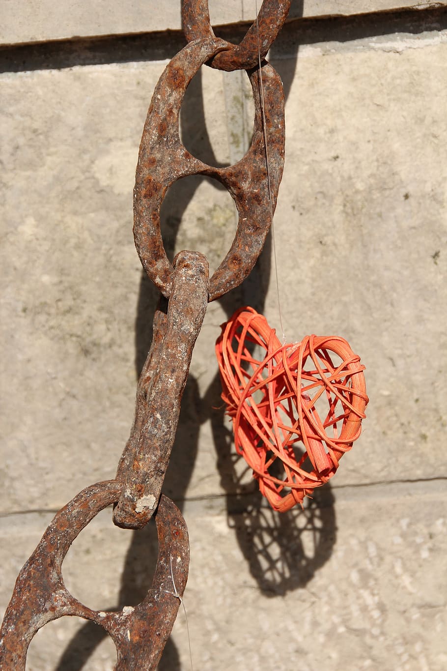 chain, heart, stainless, metal, rusty, no people, day, weathered HD wallpaper