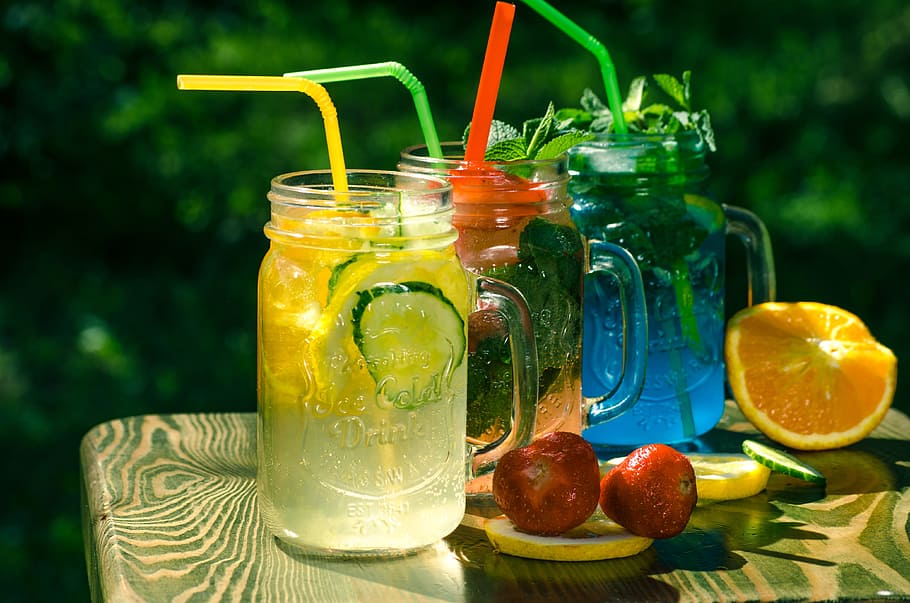 sliced lemon in glass jar, Summer, Heat, Grass, Yellow, Photo HD wallpaper