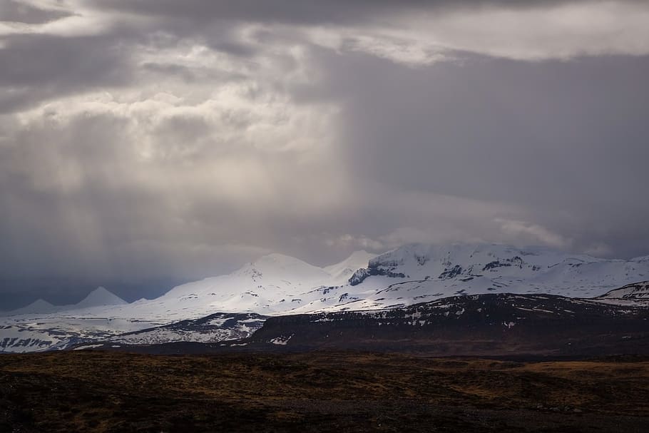 sunbeams, landscape, fields, mountains, snow, hills, clouds HD wallpaper